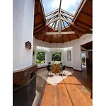 Casa de Vidro by Capivari Lodge Home